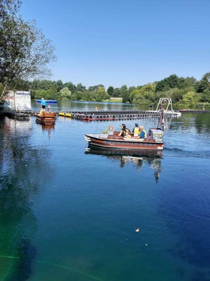 Caravan For Rent At Tattershall Holiday Park Exteriör bild